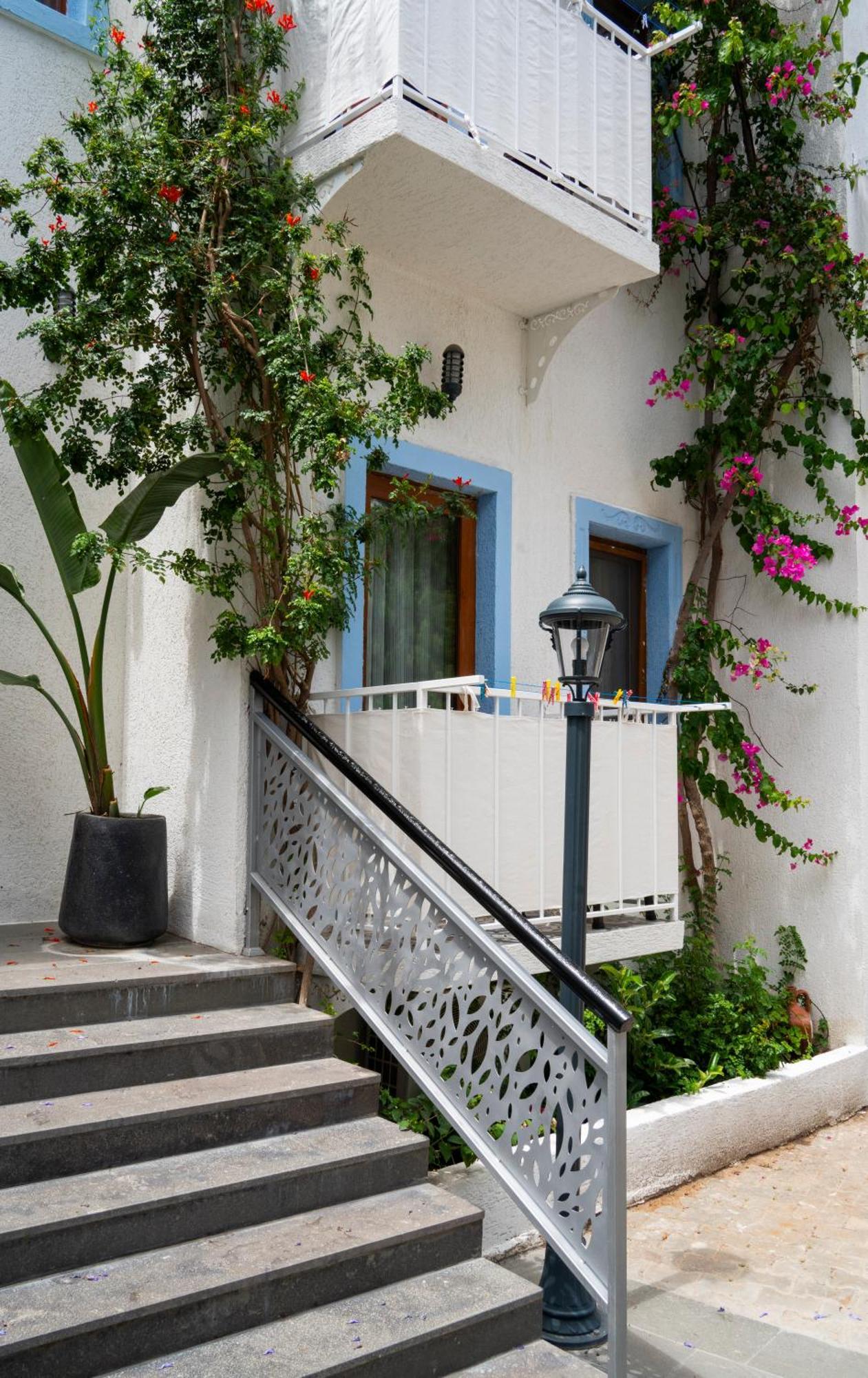 Manuela Boutique Hotel Bitez Extérieur photo